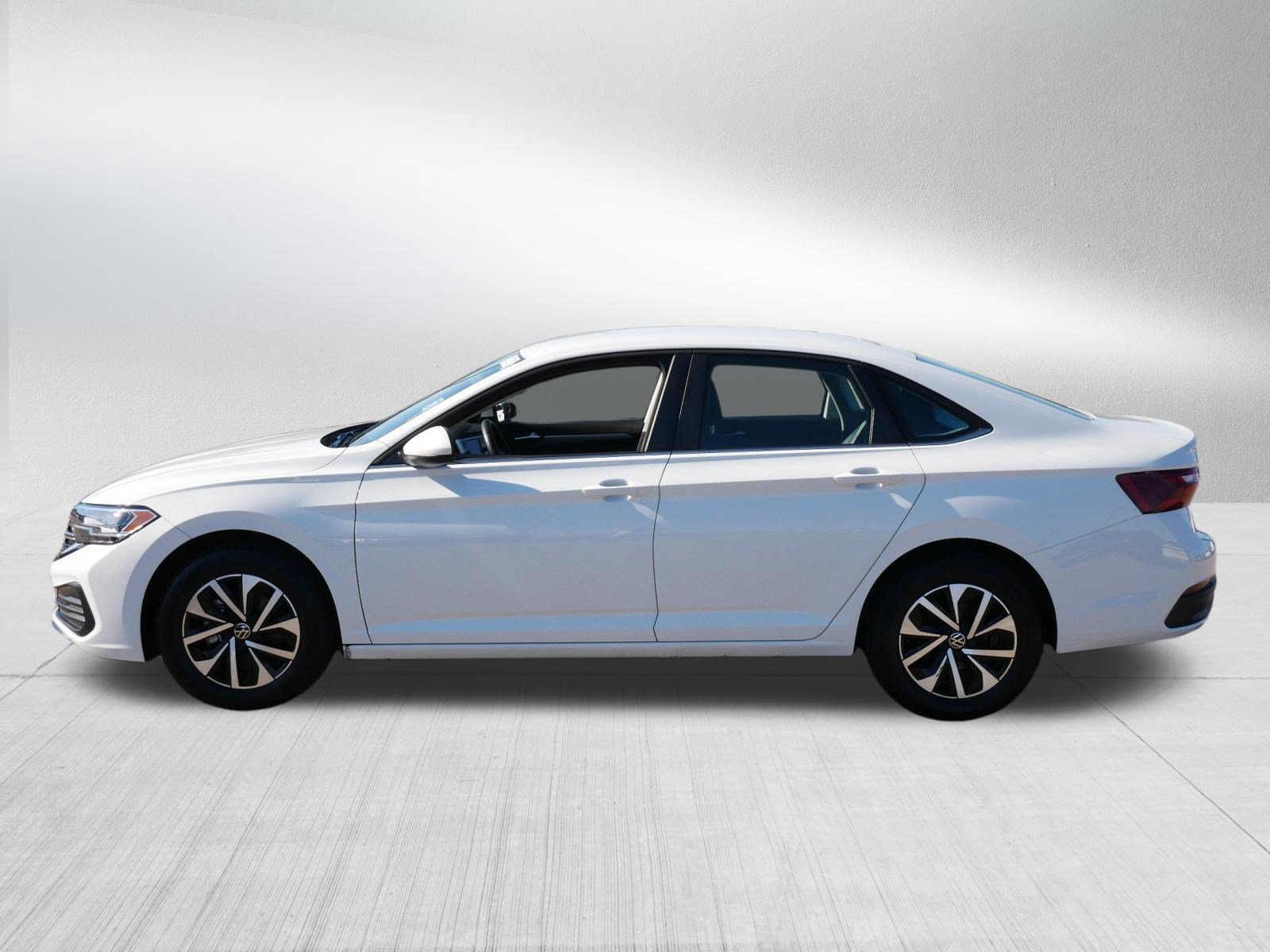 Used 2024 Volkswagen Jetta S FWD image 4