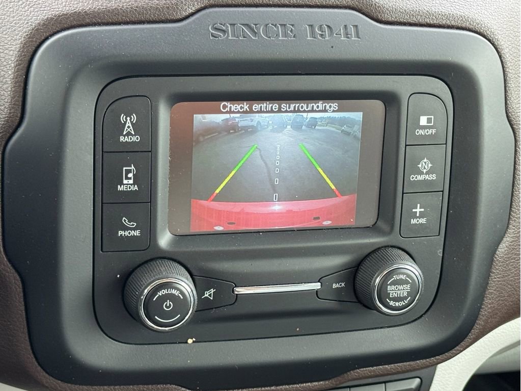 Used 2016 Jeep Renegade Latitude w/ Advanced Technology Group image 15