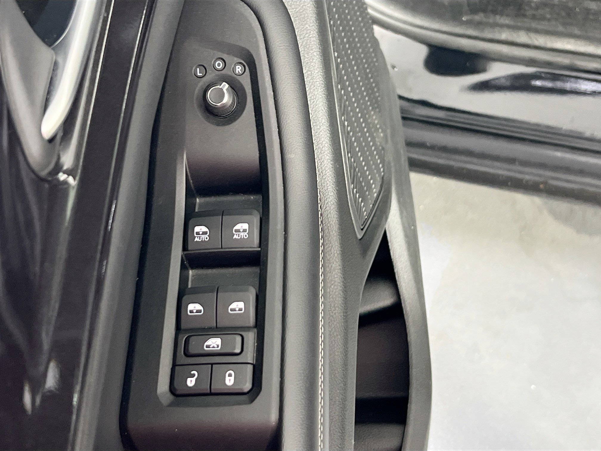 Used 2023 Jeep Grand Cherokee Altitude image 17