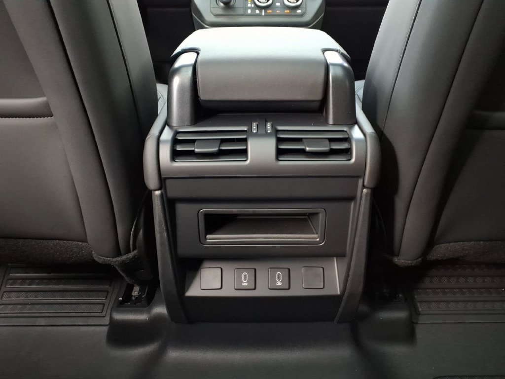 New 2026 Land Rover Defender 110 S AWD/4WD image 25