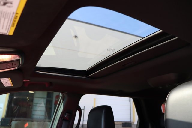 Used 2023 Dodge Durango GT image 19