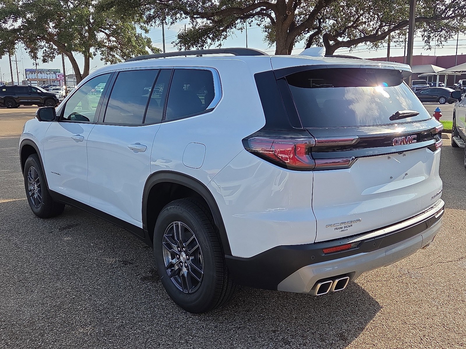 New 2026 GMC Acadia Elevation image 2