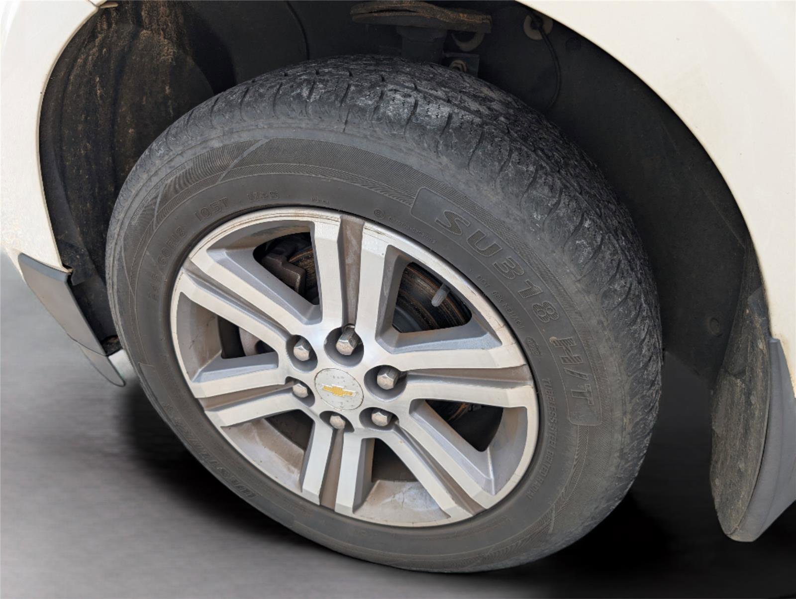 Used 2015 Chevrolet Traverse LT FWD image 33
