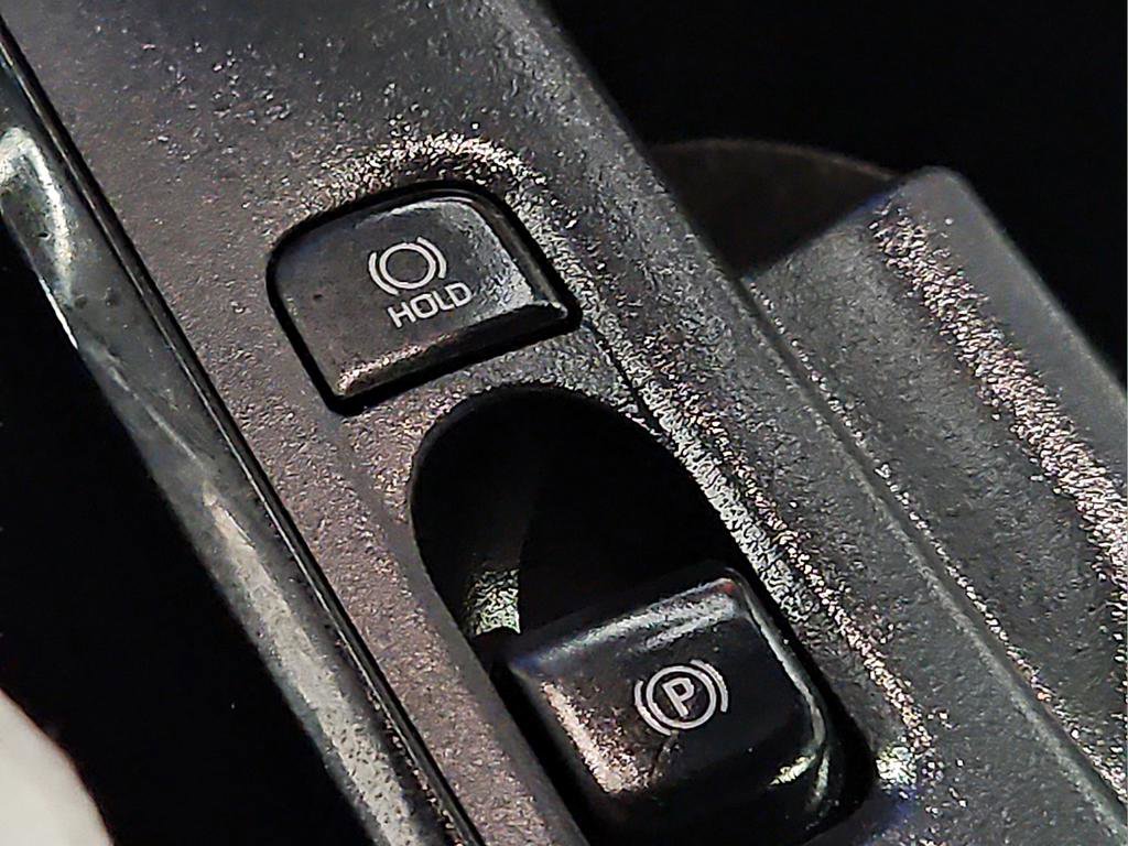 Certified 2025 Toyota Corolla SE image 22