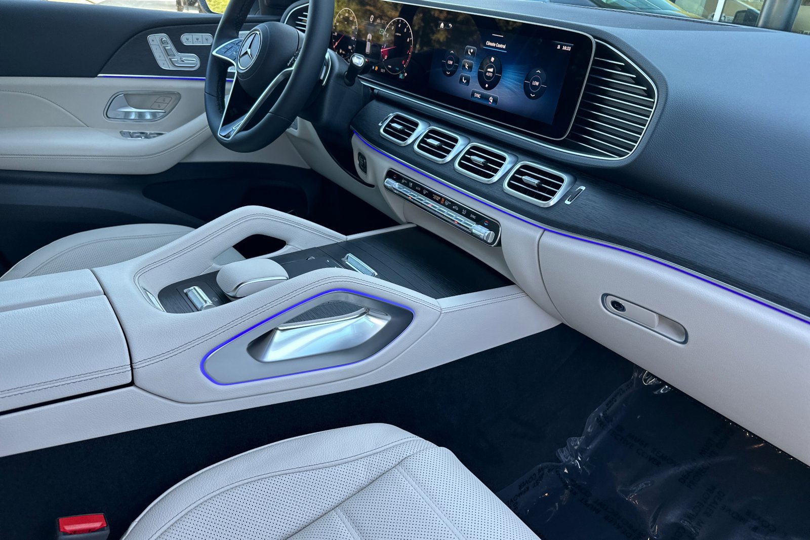 New 2026 Mercedes-Benz GLE 580 4MATIC image 16