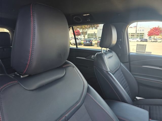 Certified 2025 Ford Explorer ST-Line AWD/4WD image 15