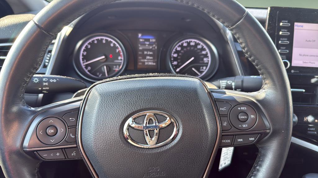 Used 2022 Toyota Camry SE image 18