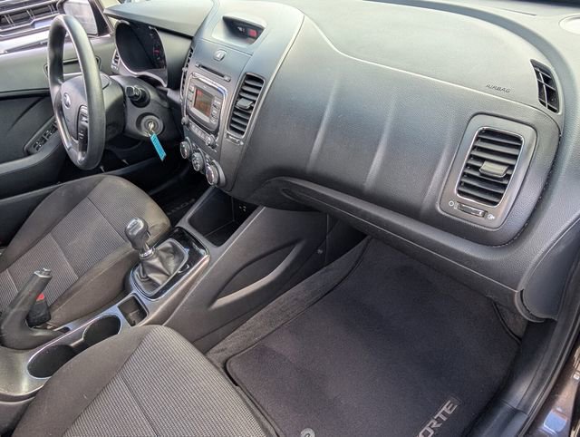 Used 2018 Kia Forte LX image 13