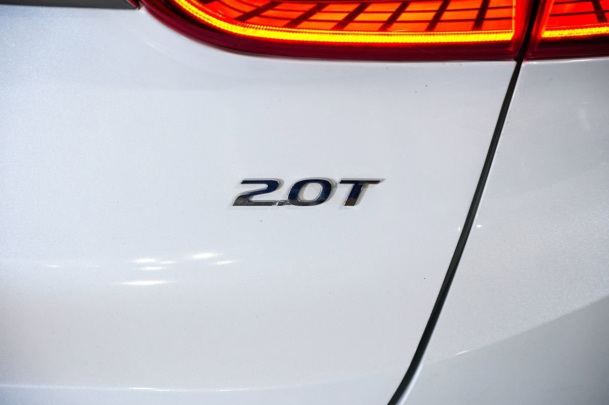 Used 2019 Hyundai Santa Fe Limited FWD image 11