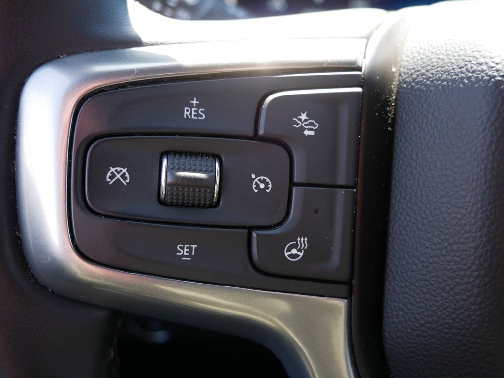 Used 2025 Chevrolet Silverado 1500 LT AWD/4WD image 29