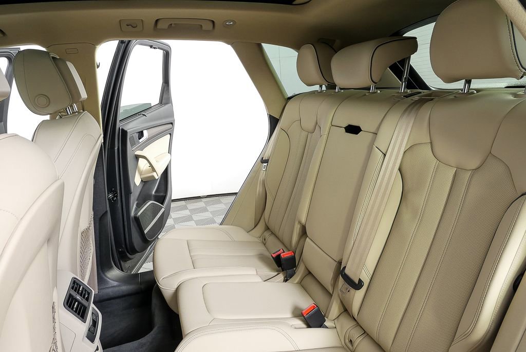Used 2025 Audi Q5 2.0T Premium Plus image 21