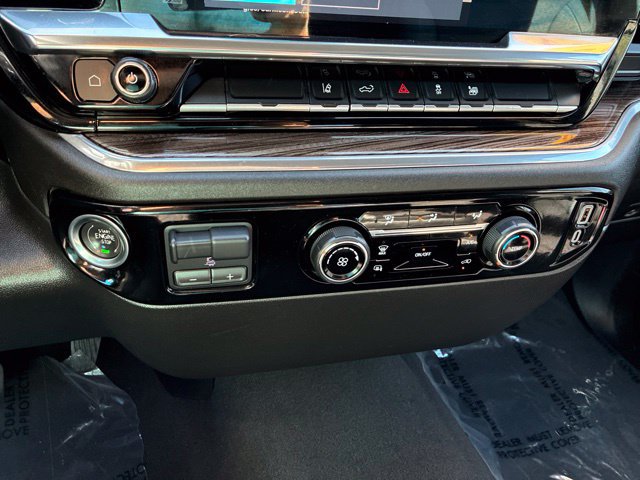 Used 2024 Chevrolet Silverado 2500 LT AWD/4WD image 28