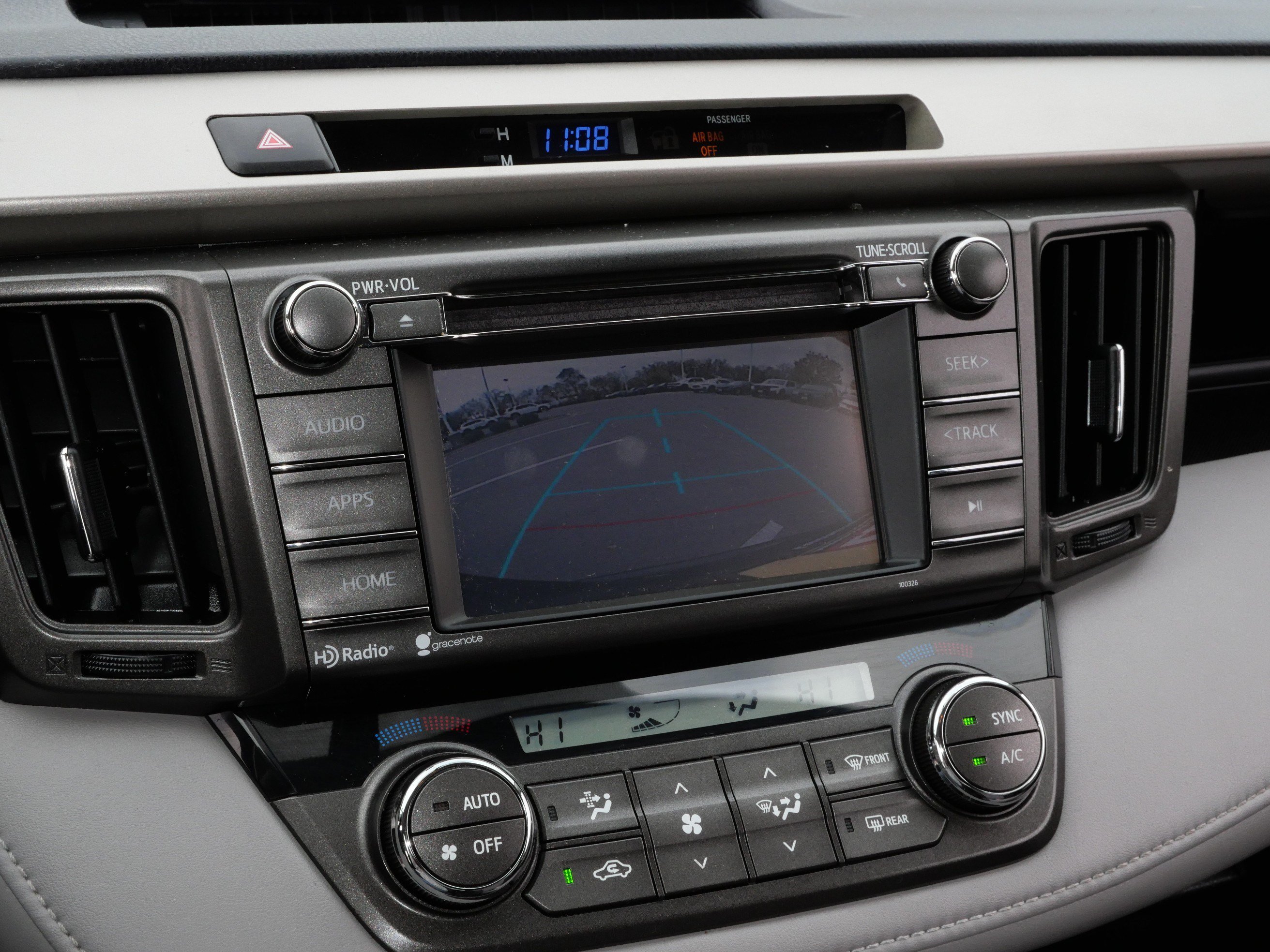 Used 2014 Toyota RAV4 XLE FWD image 30