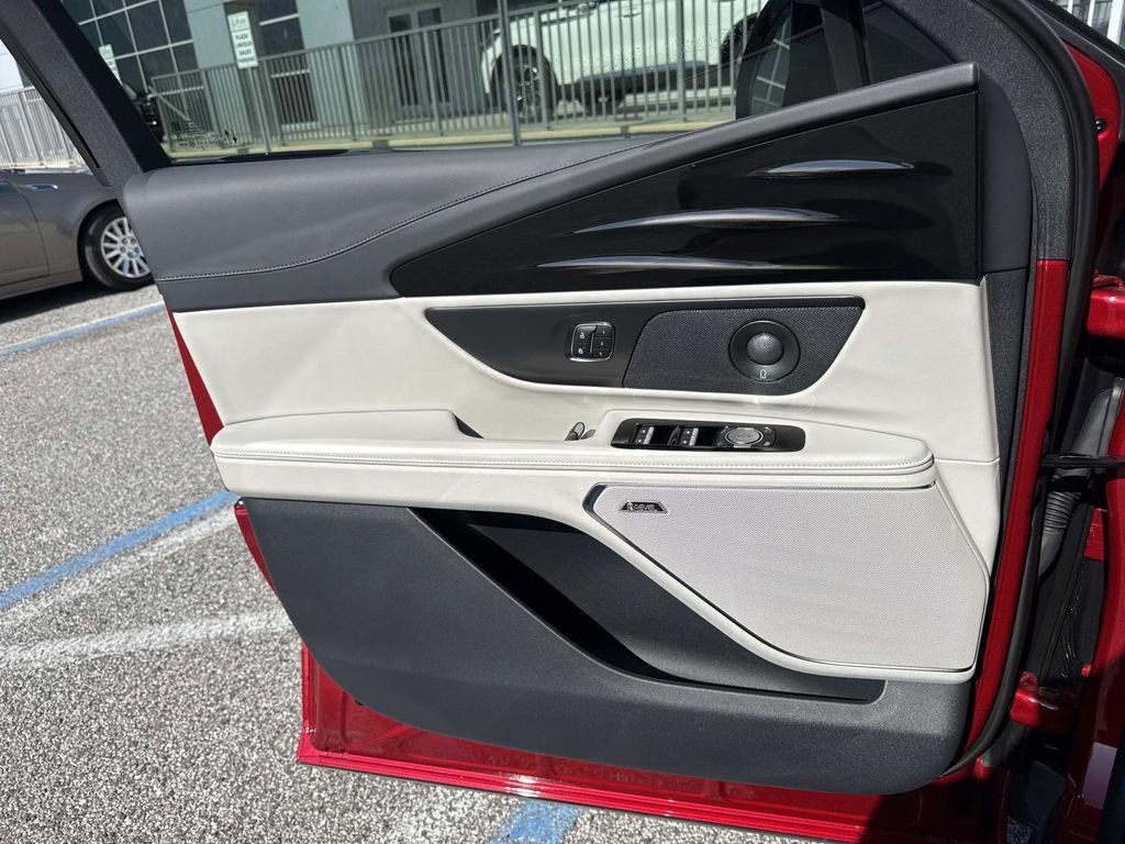 New 2026 Lincoln Nautilus Premier w/ Equipment Group 102A image 18