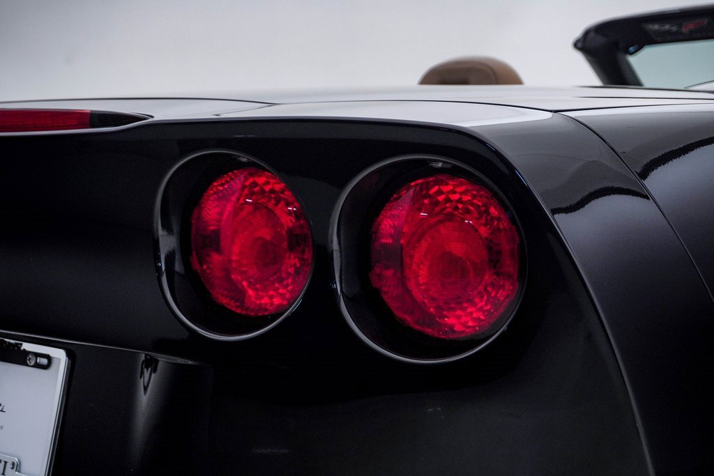 Used 2007 Chevrolet Corvette Convertible w/ Preferred Equipment Group image 15