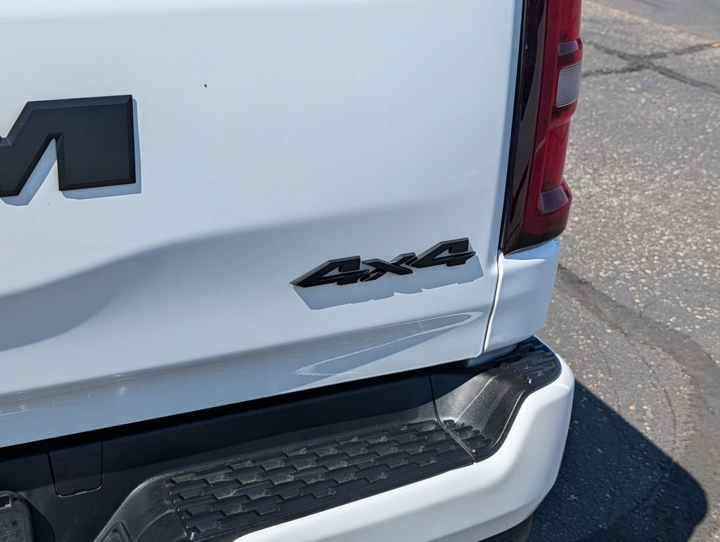 Used 2025 RAM 1500 Laramie w/ Night Edition AWD/4WD image 7