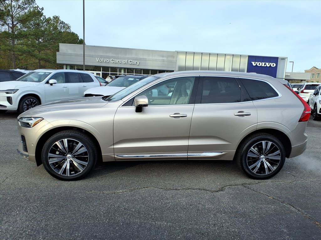 Certified 2023 Volvo XC60 B5 Plus w/ Climate Package image 6