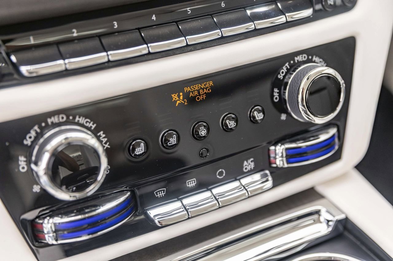 New 2026 Rolls-Royce Ghost AWD/4WD image 39