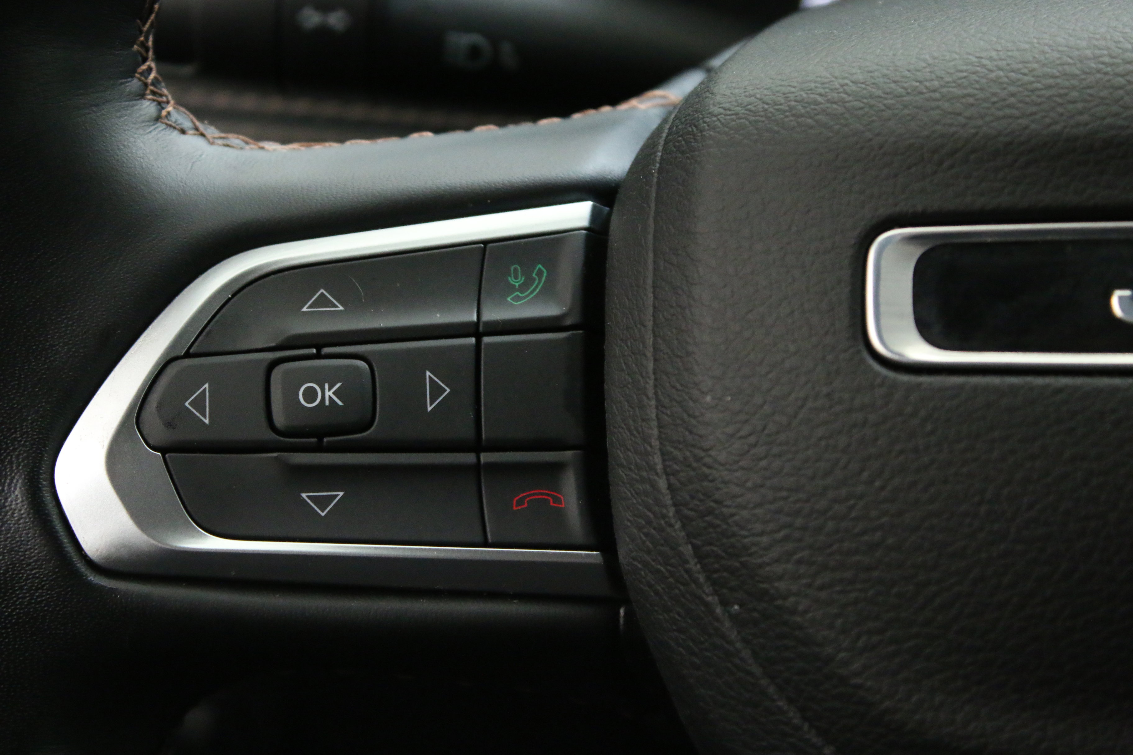 Used 2022 Jeep Compass Limited image 13