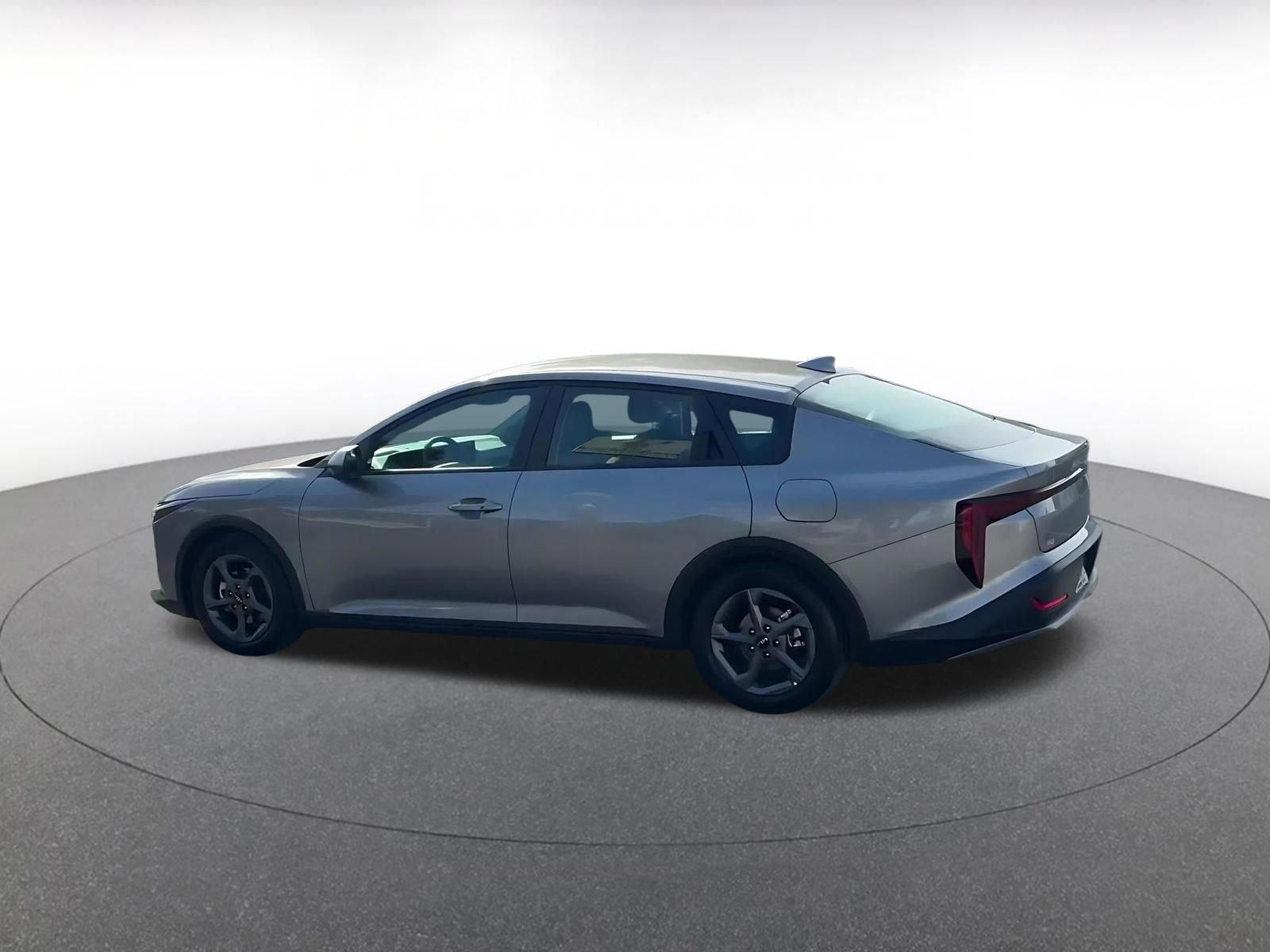 Used 2025 Kia K4 LXS image 10