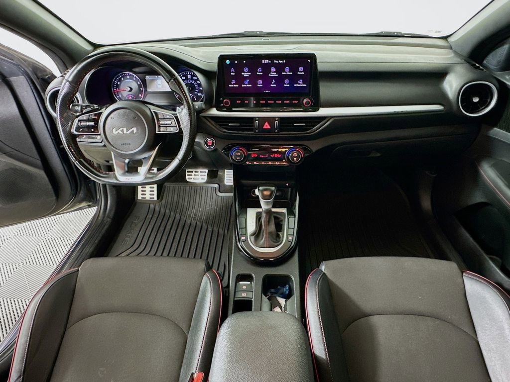 Used 2023 Kia Forte GT image 3