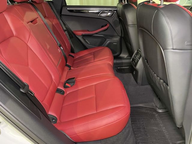 New 2026 Porsche Macan image 22