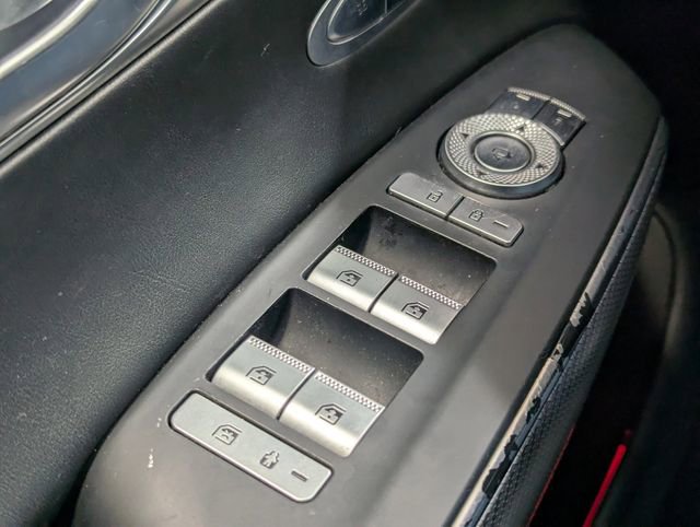 Used 2022 Genesis GV70 3.5T Sport image 18