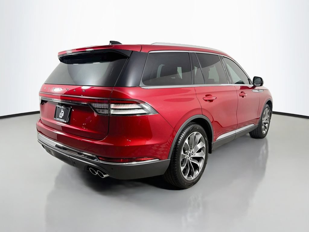 Used 2026 Lincoln Aviator 2WD image 5