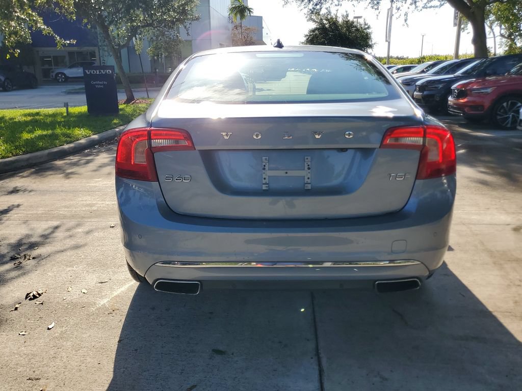 Used 2017 Volvo S60 T5 Inscription Platinum w/ Climate Package FWD image 5