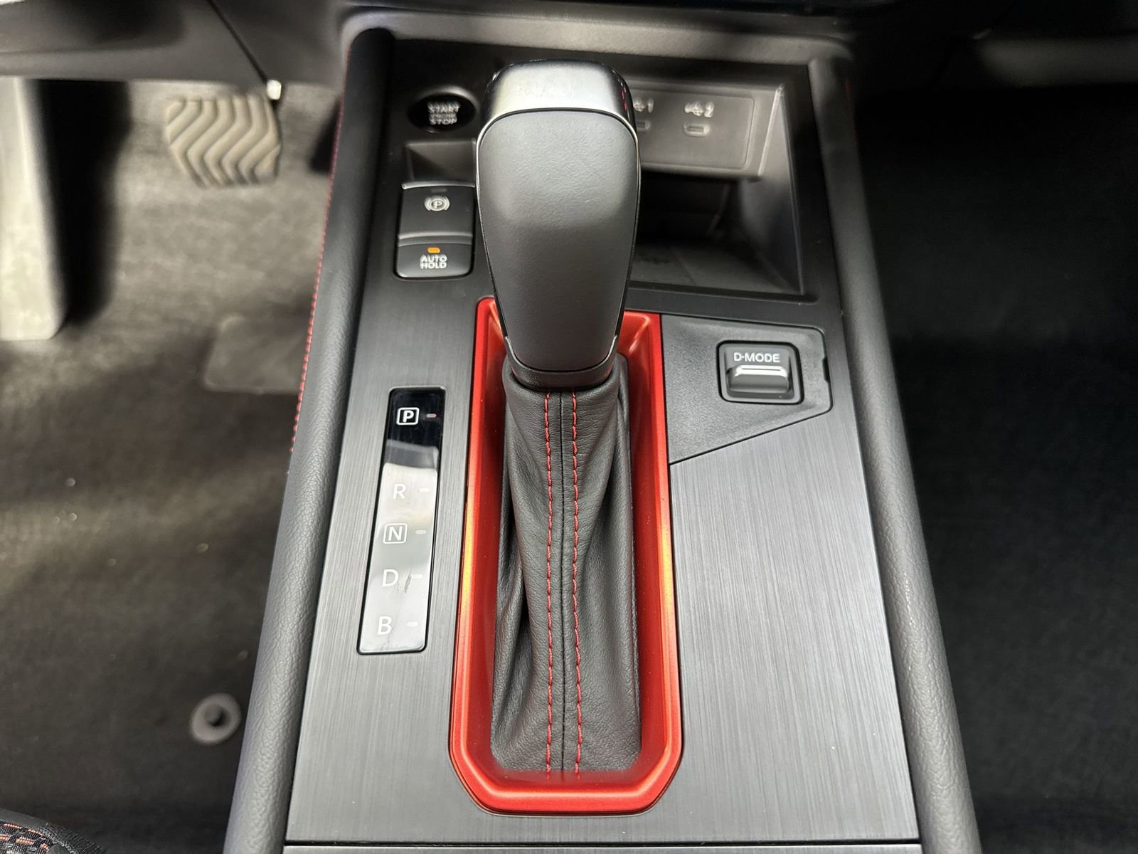 New 2026 Nissan Kicks SR w/ Cold Weather Package image 17