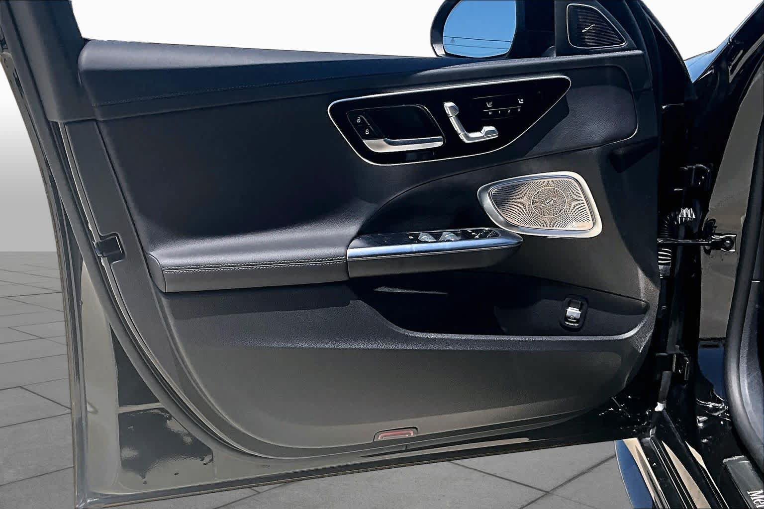 Used 2023 Mercedes-Benz C 300 Sedan image 24