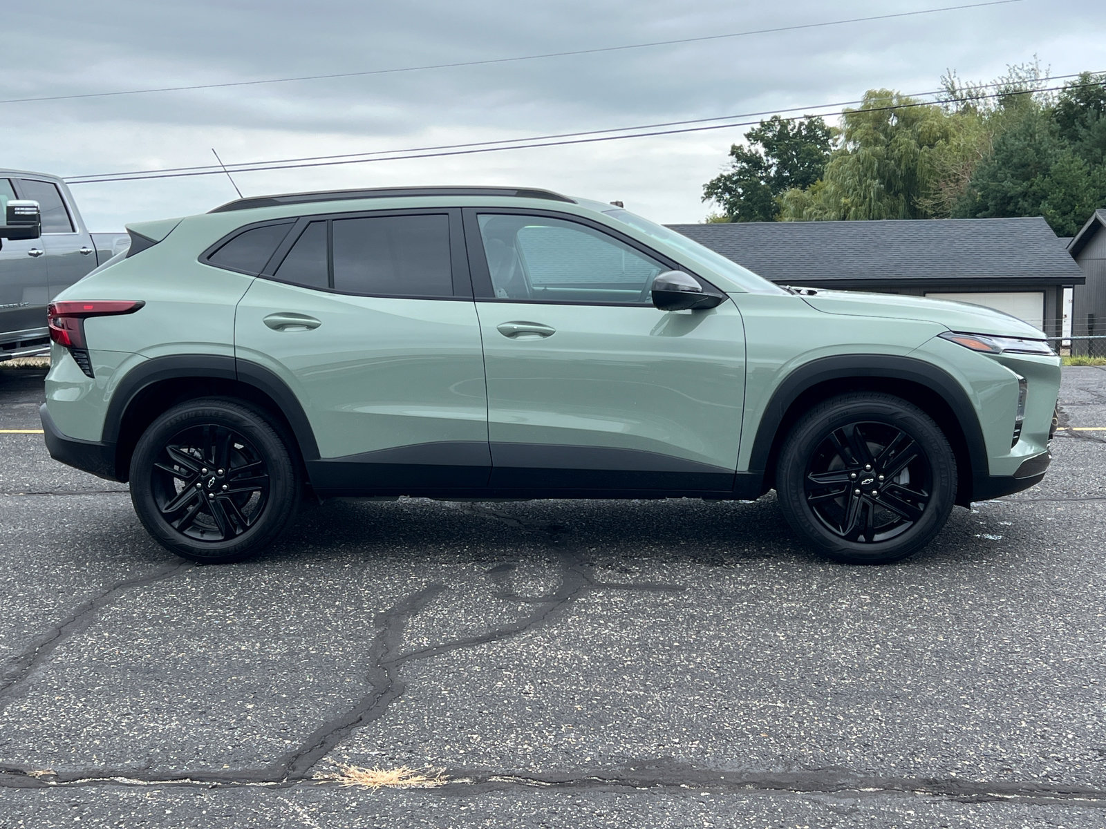 New 2026 Chevrolet Trax ACTIV w/ Sunroof Package FWD image 42