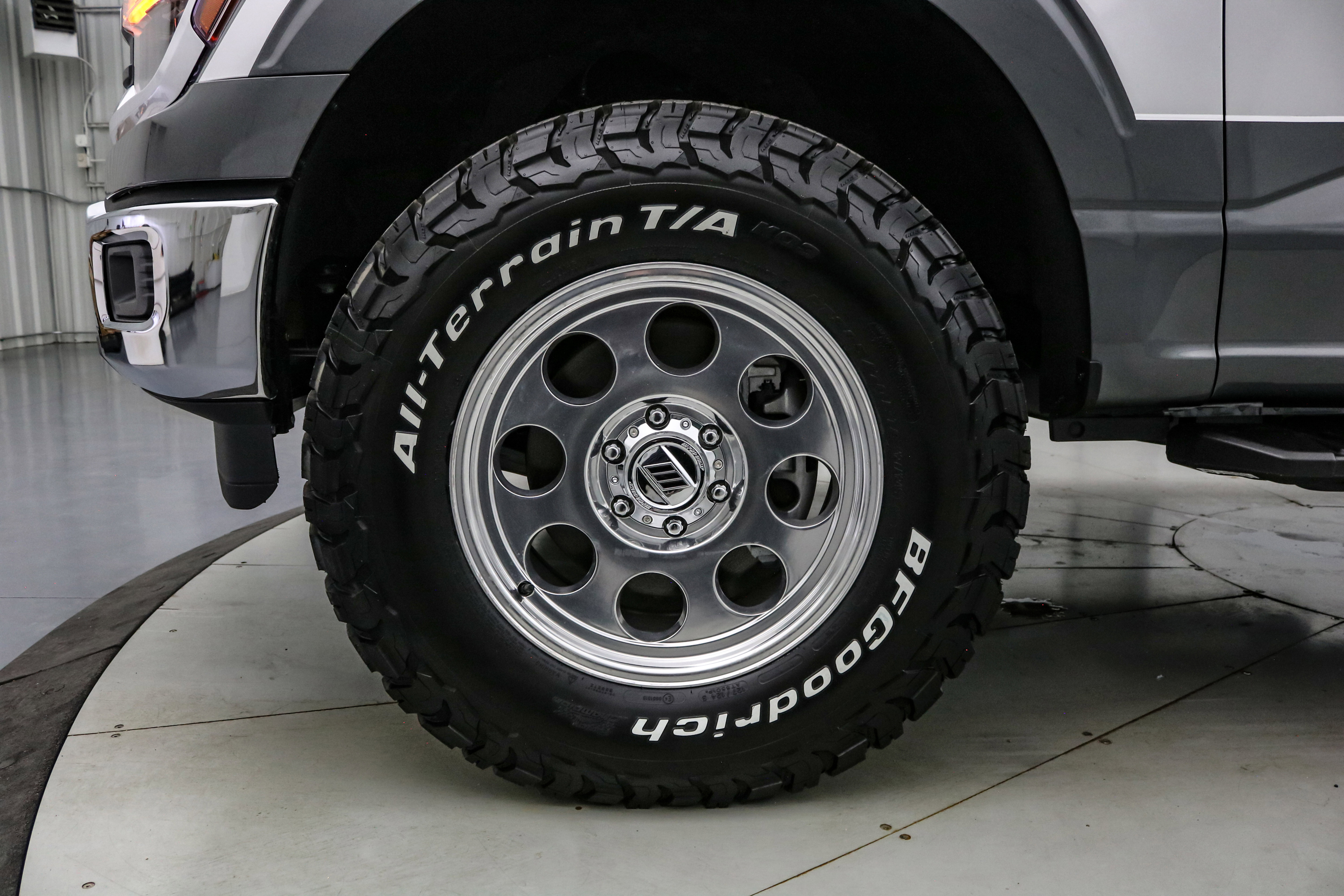 New 2025 Ford F150 XL w/ Equipment Group 103A High image 12