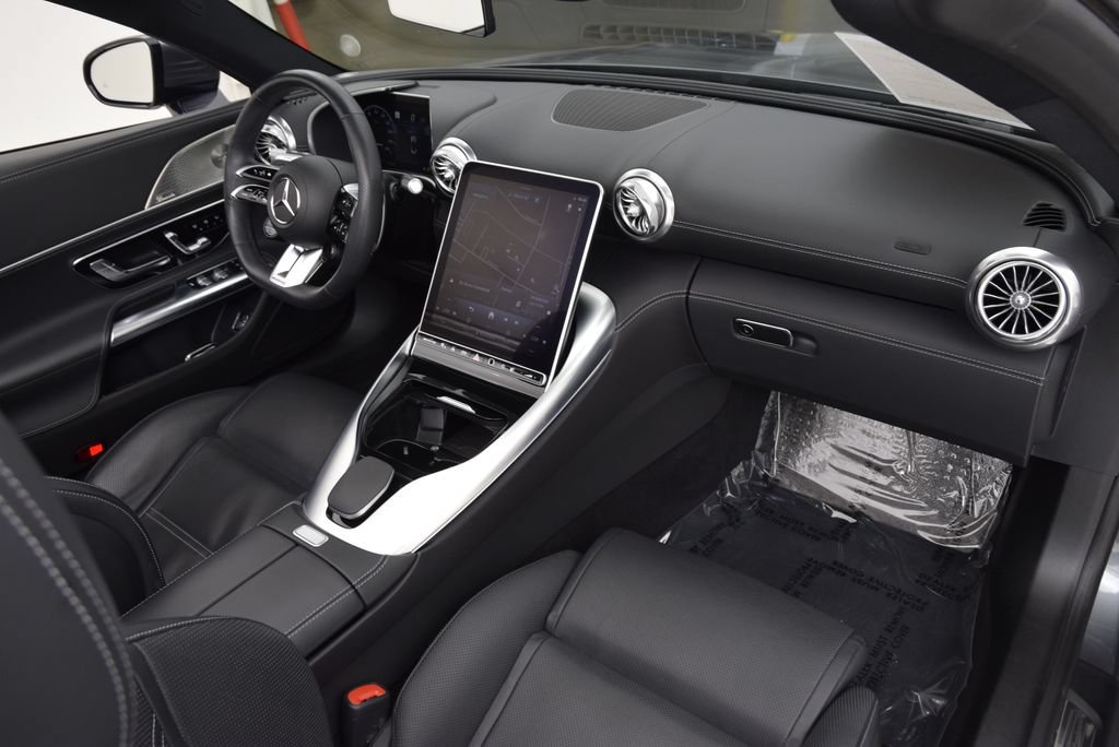 Used 2023 Mercedes-Benz SL 43 AMG image 15
