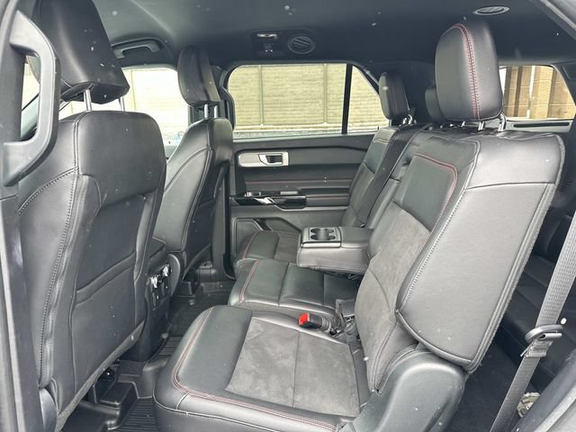 Used 2023 Ford Explorer ST-Line w/ Class IV Trailer Tow Package AWD/4WD image 12