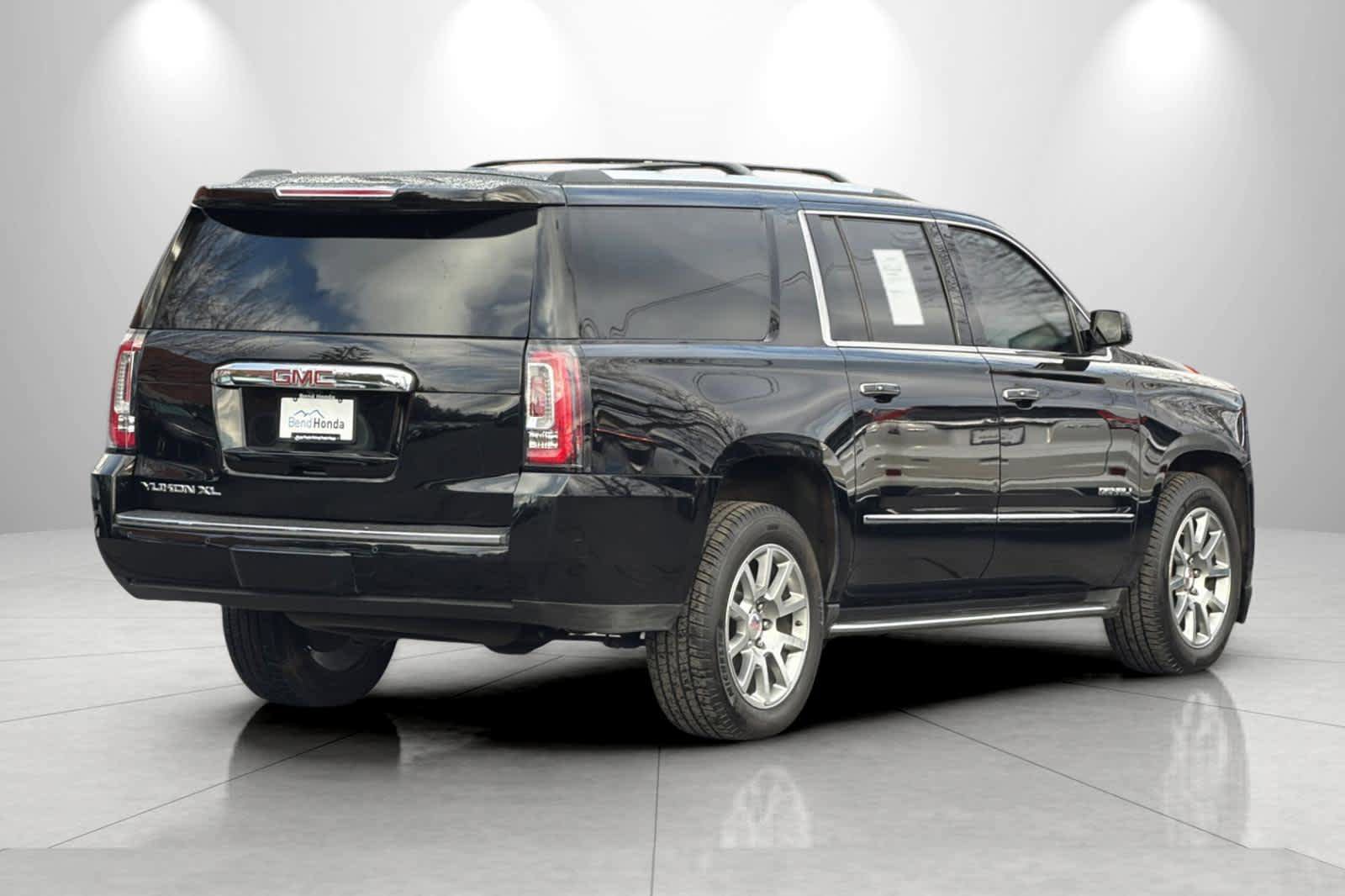 Used 2020 GMC Yukon XL Denali video 2