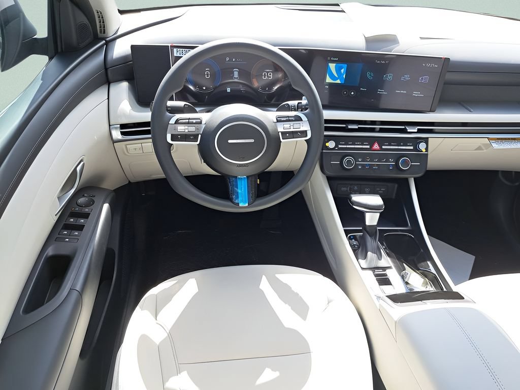 New 2026 Hyundai Tucson SE FWD image 11
