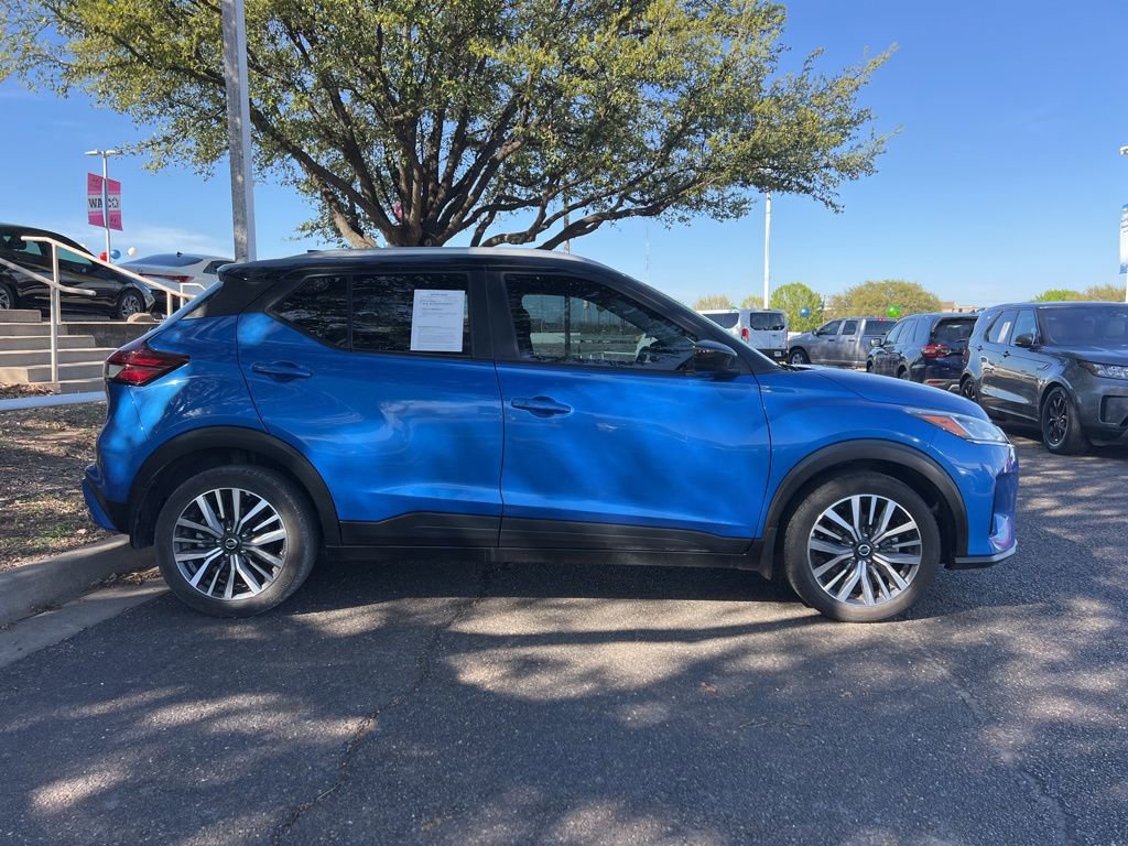 Used 2021 Nissan Kicks SV image 8