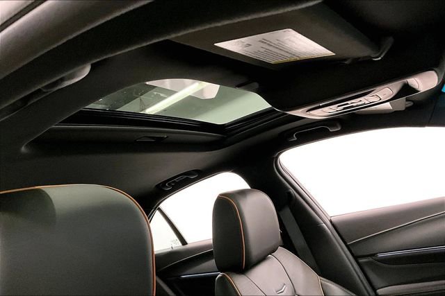 Used 2023 Cadillac CT4 V image 18