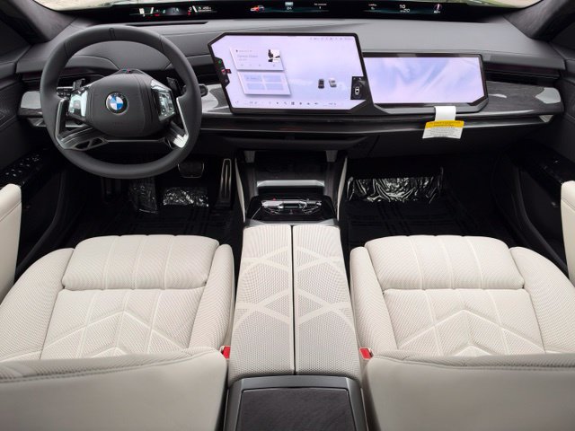 New 2027 BMW 740i xDrive w/ Executive Package AWD/4WD image 17