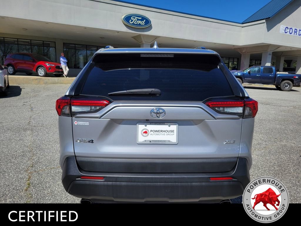 Used 2023 Toyota RAV4 XLE Premium FWD image 5