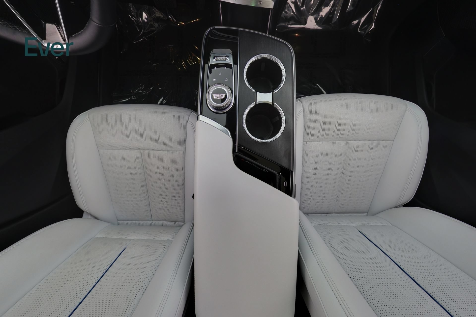 Used 2024 Cadillac Lyriq Sport w/ LPO, Floor Liner Package RWD image 27