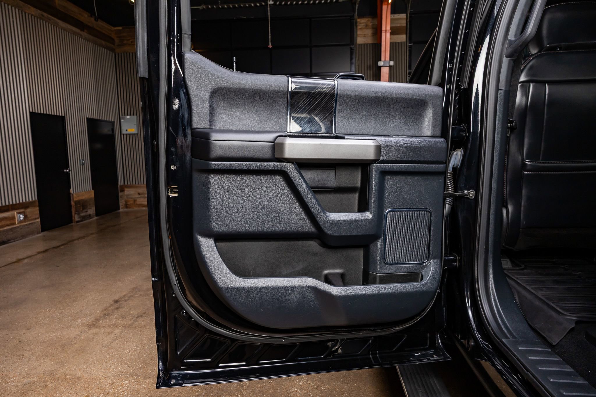 Used 2022 Ford F250 Platinum image 38