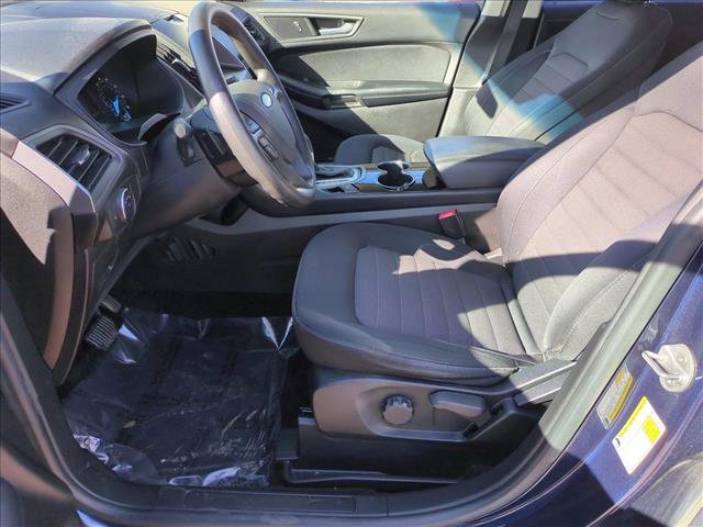 Used 2017 Ford Edge SE image 16