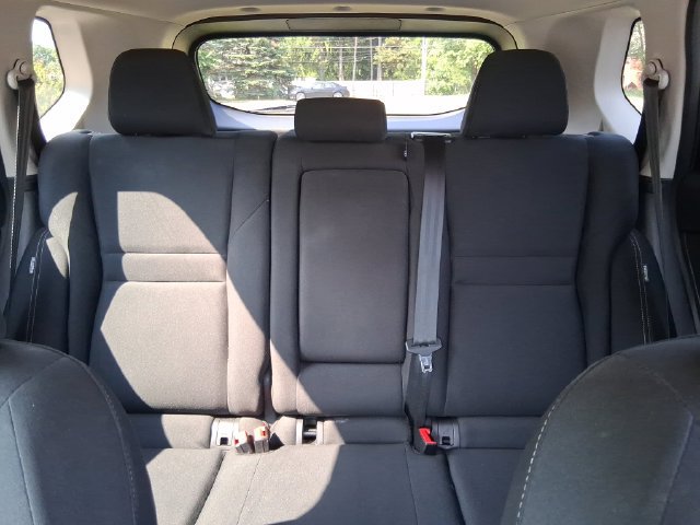 Used 2024 Nissan Rogue S AWD/4WD image 15