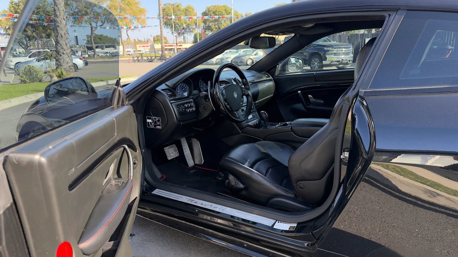 Used 2014 Maserati GranTurismo Sport image 16