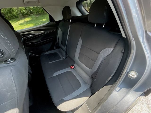 Used 2022 Chevrolet TrailBlazer LT w/ Convenience Package FWD image 23