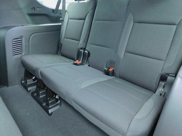 New 2026 Chevrolet Suburban LS w/ LPO, Chrome Package AWD/4WD image 22