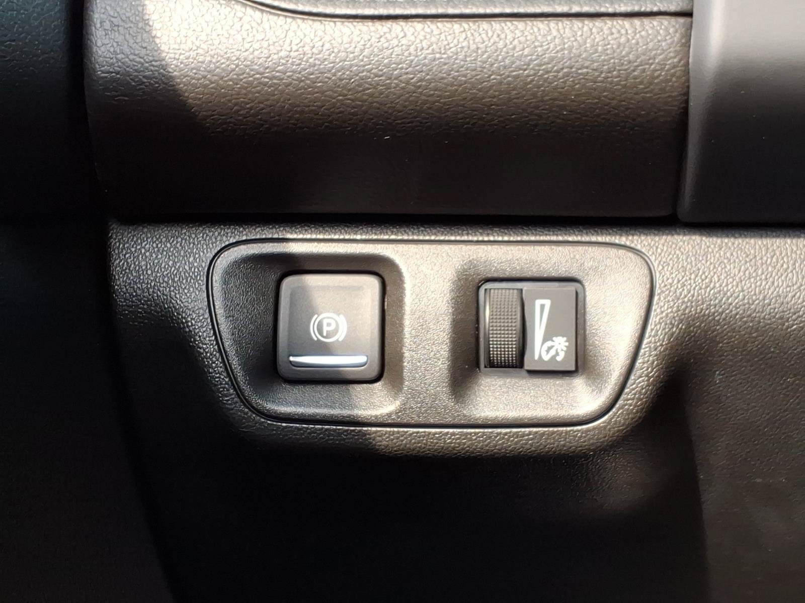 Used 2020 GMC Acadia SLE w/ Driver Convenience Package AWD/4WD image 29