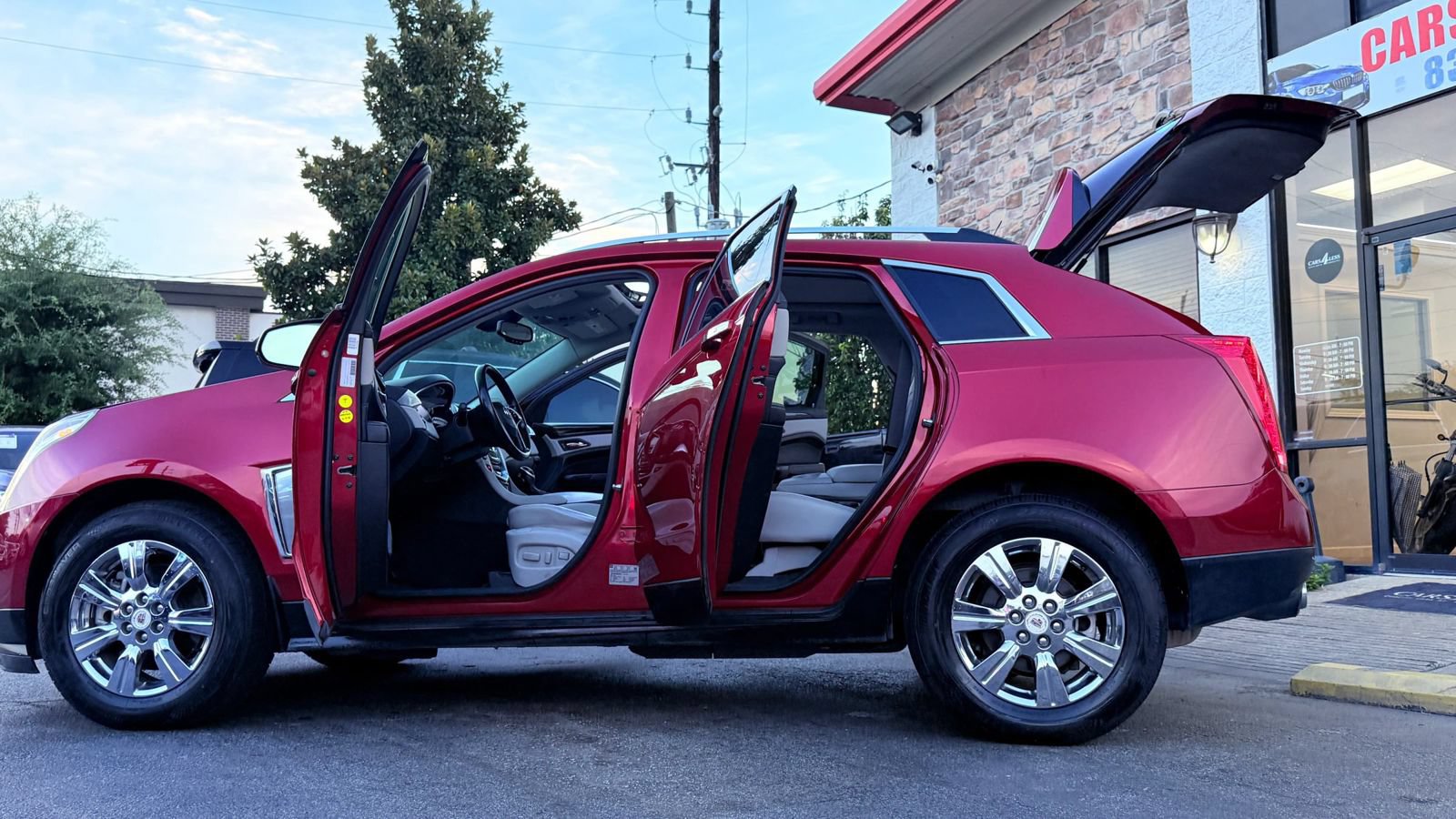 Used 2014 Cadillac SRX Luxury AWD/4WD image 12